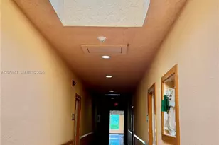 934 Michigan Ave, Miami Beach, FL 33139 - Photo 20