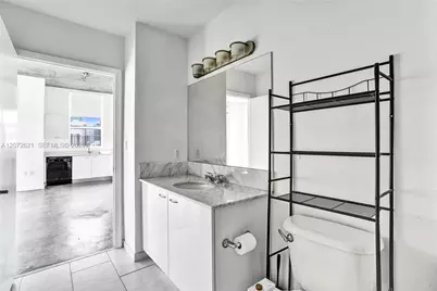 133 NE 2nd Ave #2302, Miami, FL 33132 - Photo 18