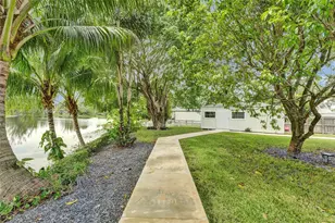 10880 SW 25th St, Davie, FL 33324 - Photo 88