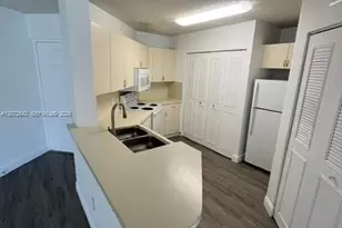6288 NW 186th St, Hialeah, FL 33015 - Photo 2