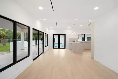 11901 SW 45th St, Miami, FL 33175 - Photo 14