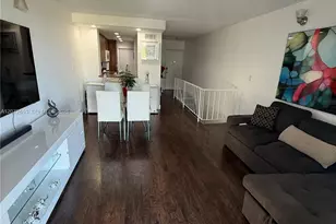 9220 Fontainebleau Blvd, Miami, FL 33172 - Photo 2