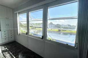 4051 N Newport N, Deerfield Beach, FL 33442 - Photo 8