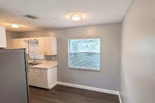 537 SW 2nd Pl, Pompano Beach, FL 33060 - Photo 16