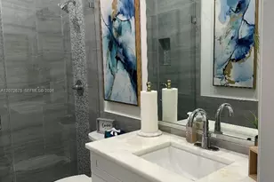 7690 S Southwood Cir, Davie, FL 33328 - Photo 26