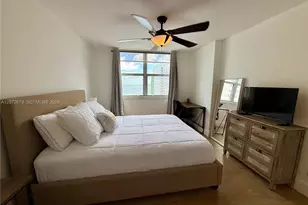 770 Claughton Island Dr, Miami, FL 33131 - Photo 8