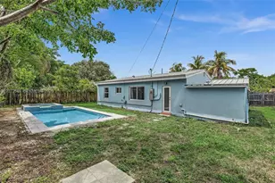 18381 NE 21st Pl, North Miami Beach, FL 33179 - Photo 38