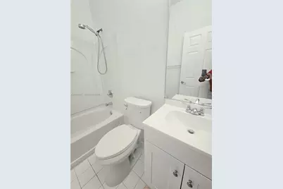 6900 NW 179th St #204-1, Hialeah, FL 33015 - Photo 6