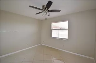 10414 NW 24th Pl, Sunrise, FL 33322 - Photo 6