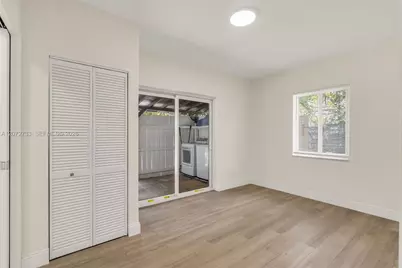 1514 NE 176th St, North Miami Beach, FL 33162 - Photo 10