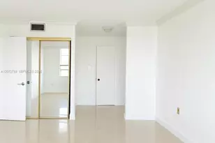 2780 NE 183rd St, Aventura, FL 33160 - Photo 14