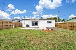 40 SE 3rd Terrace, Dania Beach, FL 33004 - Photo 20