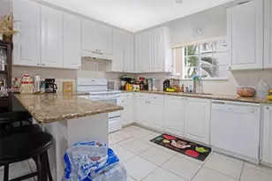 911 Hillcrest Ct, Hollywood, FL 33021 - Photo 10