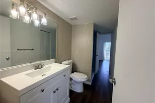 2710 W 76th St, Hialeah, FL 33016 - Photo 10