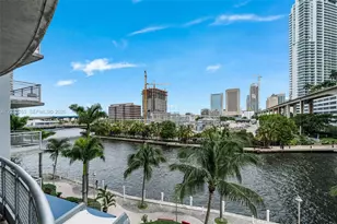 690 SW 1st Ct, Miami, FL 33130 - Photo 4