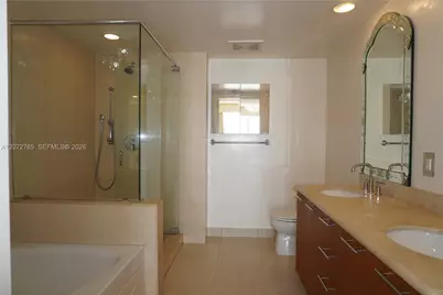 50 Biscayne Blvd #5202, Miami, FL 33132 - Photo 90
