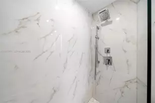 345 Ocean Dr, Miami Beach, FL 33139 - Photo 14