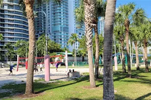 1750 N Bayshore Dr, Miami, FL 33132 - Photo 34