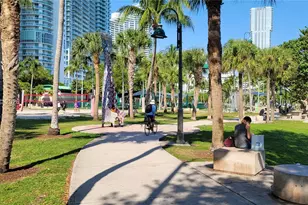 1750 N Bayshore Dr, Miami, FL 33132 - Photo 32