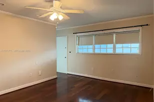 462 Golden Isles Dr, Hallandale Beach, FL 33009 - Photo 14