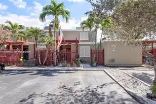 1281 W Fairway Rd, Pembroke Pines, FL 33026 - Photo 1