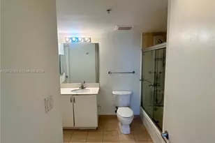 1750 N Bayshore Dr, Miami, FL 33132 - Photo 14