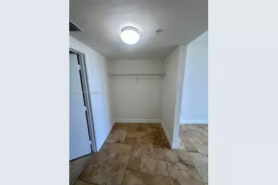 1750 N Bayshore Dr #2406, Miami, FL 33132 - Photo 16