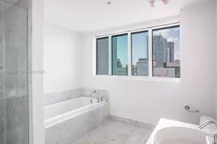 244 Biscayne Blvd, Miami, FL 33132 - Photo 14