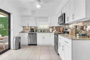 151 SE 9th Ct, Pompano Beach, FL 33060 - Photo 12