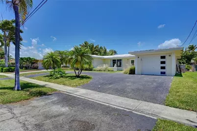 151 SE 9th Ct, Pompano Beach, FL 33060 - Photo 32