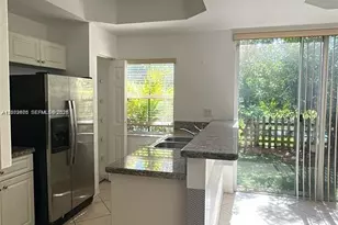 937 SW 143rd Ave, Pembroke Pines, FL 33027 - Photo 8