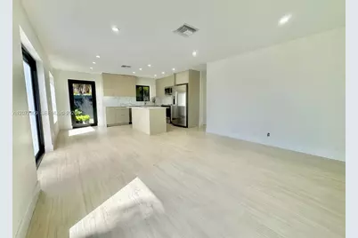 1610 NE 17th Ave #1610, Fort Lauderdale, FL 33305 - Photo 2