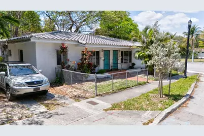 2 NE 45th St #4, Miami, FL 33137 - Photo 16