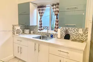 2 NE 45th St, Miami, FL 33137 - Photo 6