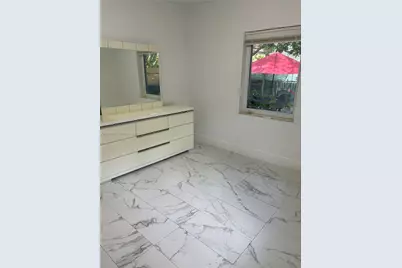 2 NE 45th St #4, Miami, FL 33137 - Photo 14