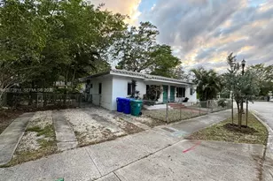 2 NE 45th St, Miami, FL 33137 - Photo 2