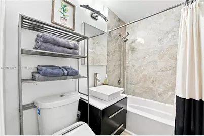 2616 NE 6th Ave, Wilton Manors, FL 33334 - Photo 22