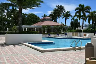 1000 E Island Blvd, Aventura, FL 33160 - Photo 6