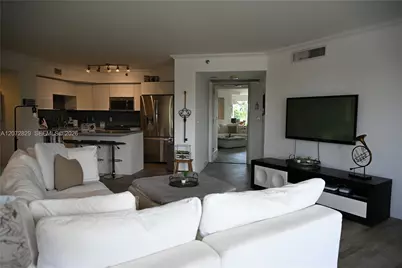 1000 E Island Blvd #303, Aventura, FL 33160 - Photo 34