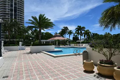 1000 E Island Blvd #303, Aventura, FL 33160 - Photo 20