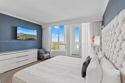 4401 Collins Ave #915, Miami Beach, FL 33140 - Photo 16
