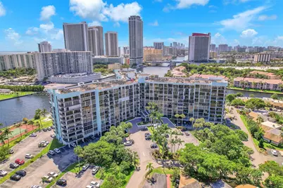 200 Leslie Dr #818, Hallandale Beach, FL 33009 - Photo 8