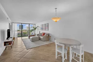 200 Leslie Dr, Hallandale Beach, FL 33009 - Photo 22