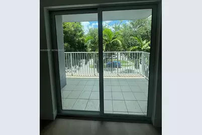 2415 NW 16th St Rd #301-1, Miami, FL 33125 - Photo 6