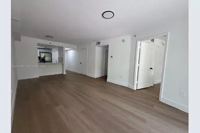 2415 NW 16th St Rd #301-1, Miami, FL 33125 - Photo 2