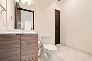 8875 NW 161st Terrace, Miami Lakes, FL 33018 - Photo 8
