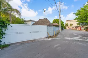 5330 SW 7th St, Miami, FL 33134 - Photo 44