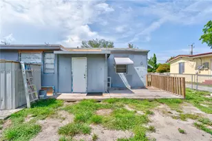 126 SE 4th St, Hallandale Beach, FL 33009 - Photo 36