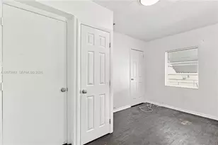 126 SE 4th St, Hallandale Beach, FL 33009 - Photo 14