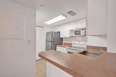 770 Claughton Island Dr #709, Miami, FL 33131 - Photo 12